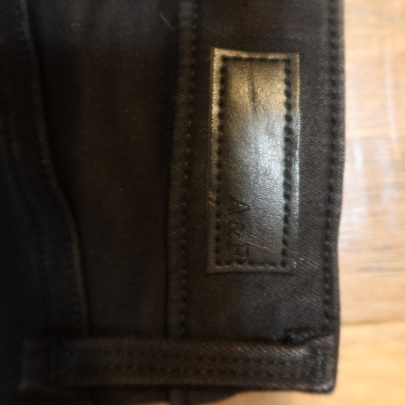 NWT distressed Abercrombie and Fitch Black distressed high wast jeans- Size 24 - Picture 6 of 6